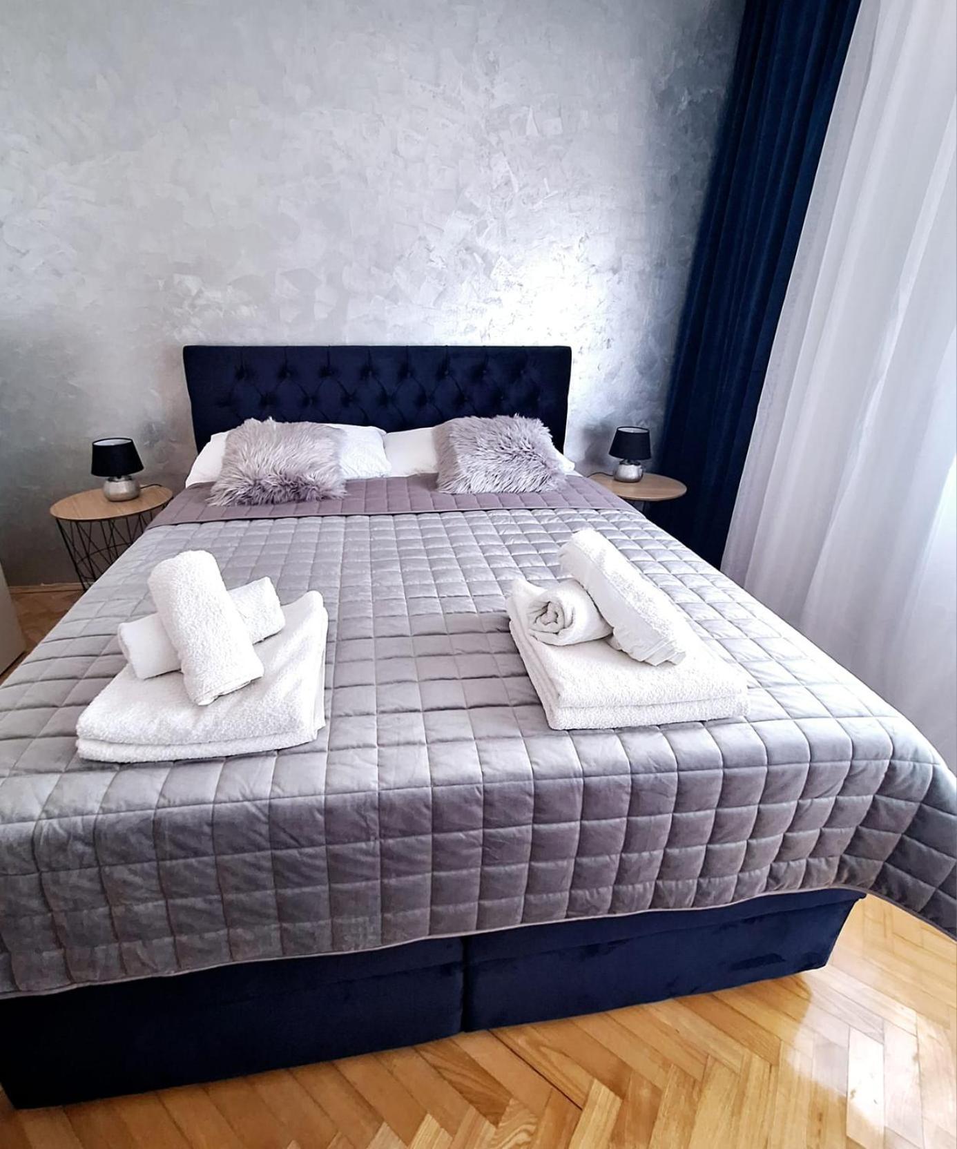 Apartment Lucy Zadar - Free Private Parking Bagian luar foto