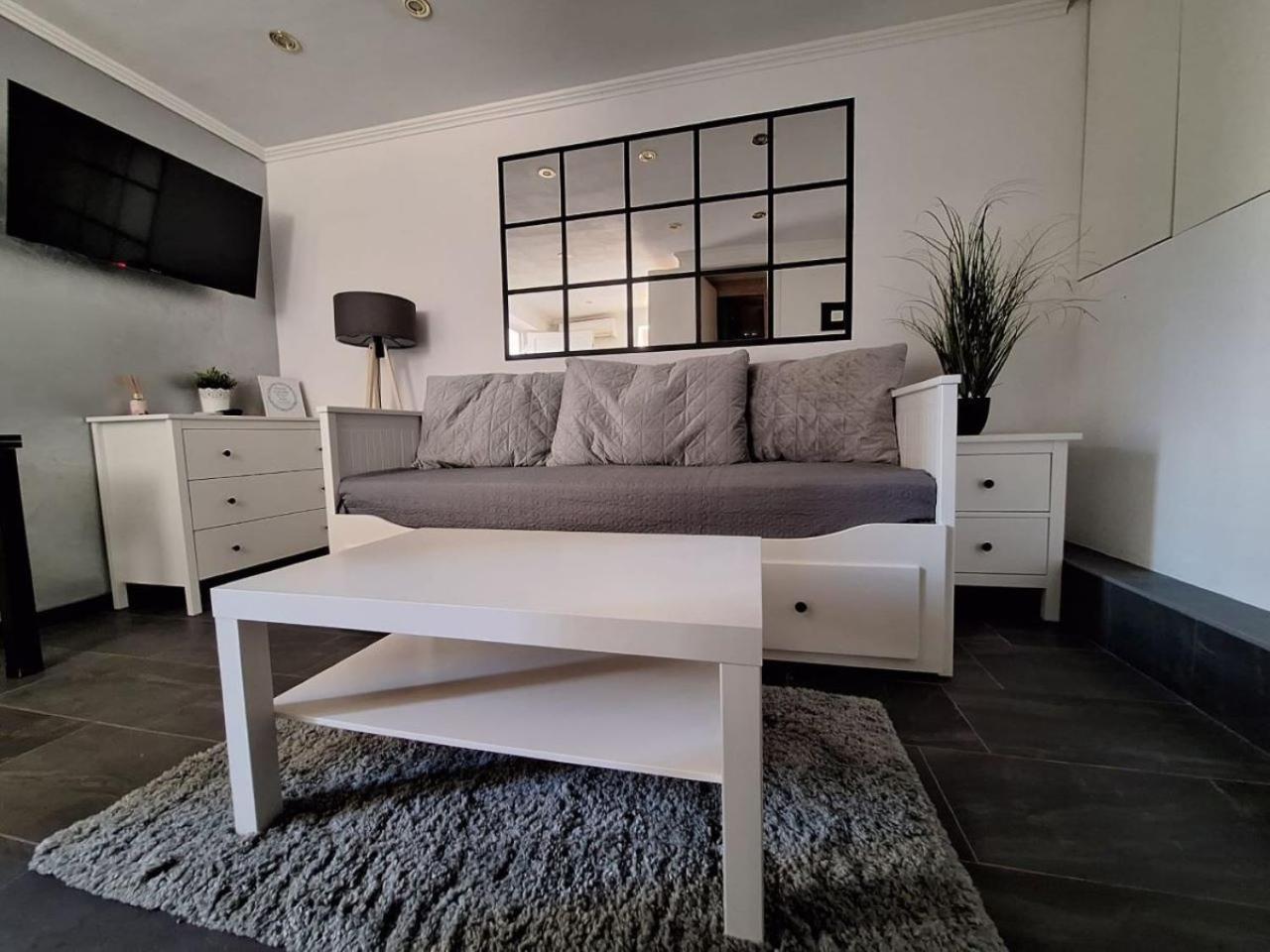 Apartment Lucy Zadar - Free Private Parking Bagian luar foto